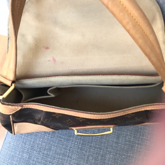 Handbag - Picture 3 of 5